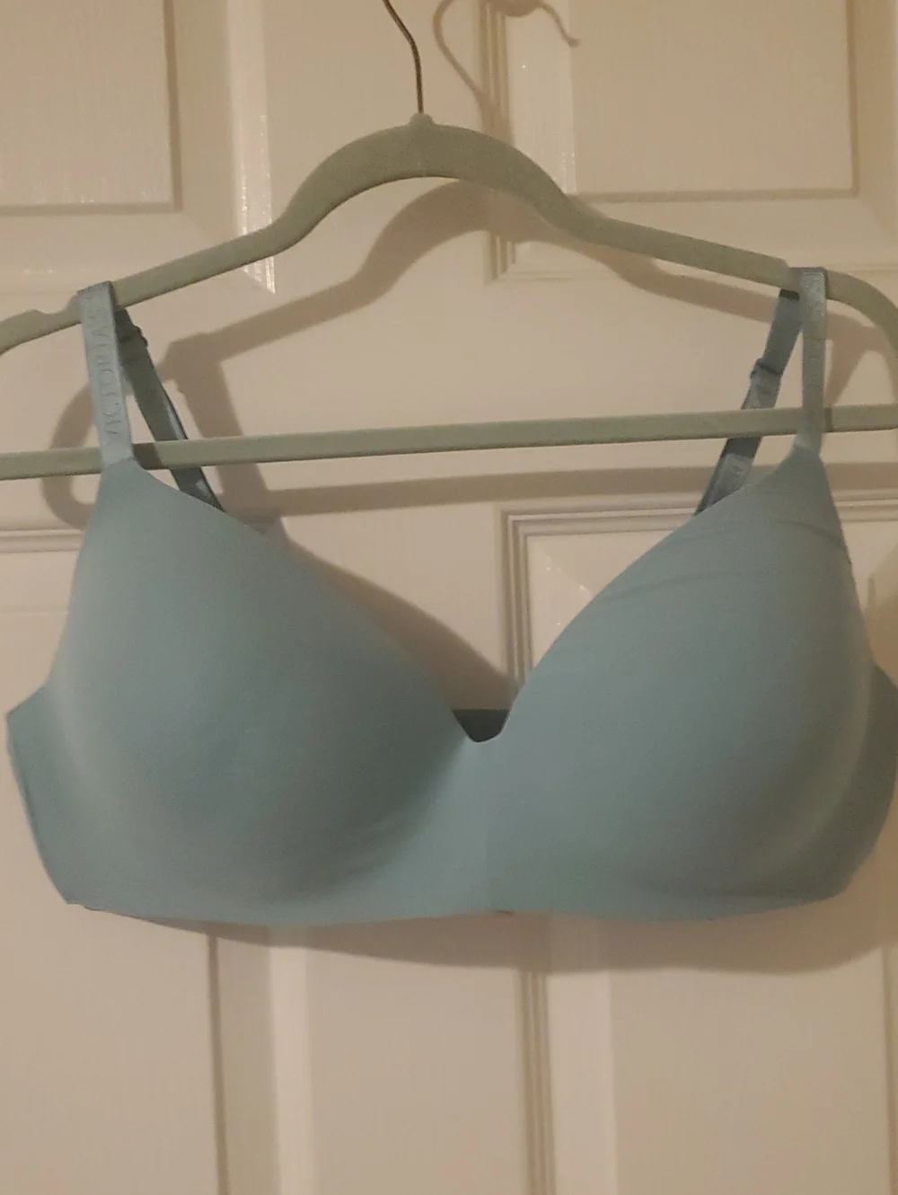 Victoria's Secret Seamless Light Blue T-Shirt Bra
